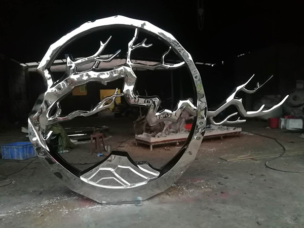 不锈钢雕塑制作